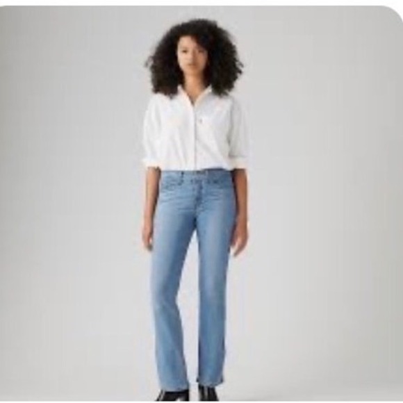 Levi's Denim - Levi's 315 Shaping Bootcut Women's Jeans Light Wash Size 33